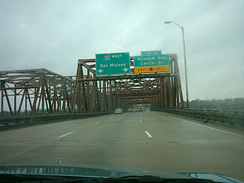 Interstate 80 approaching the Des Plaines Rive...