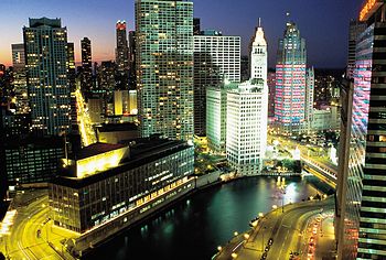 English: Downtown Chicago, Illinois at night. ... English: Downtown Chicago, Illinois at night. ...