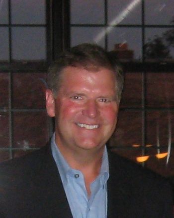 English: Image of Illinois State Sen. Bill Bra...