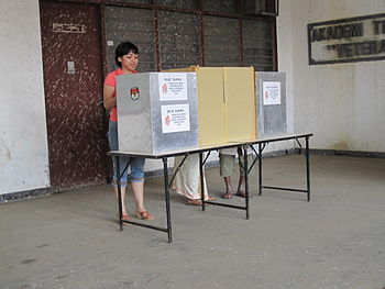 English: Voting booth