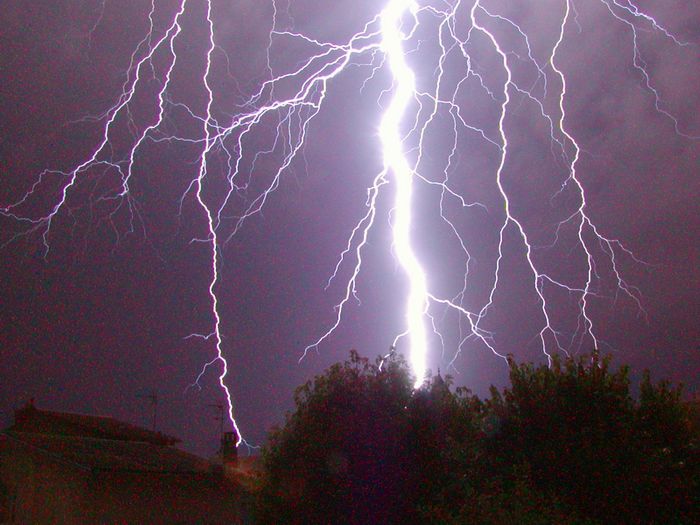 Lightning_02