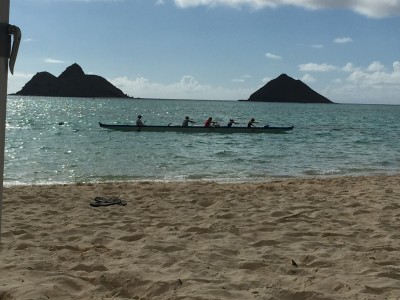 Moku Nui and Moku Iki with kayakers at Lanikai Beach