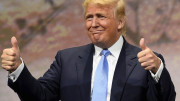 Donald Trump speaks during the National Rifle Association's annual meeting in Nashville, Tennessee April 10, 2015.  REUTERS/Harrison McClary