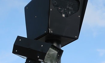 Red Light traffic camera in Chicago. Courtesy of Wikipedia